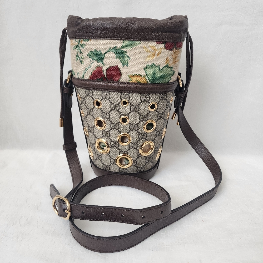 Auth RARE Gucci GG Floral Canvas Leather Bucket Crossbody Bag - Picture 2 of 9